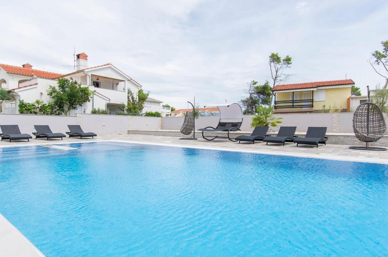 Apartments Sana 2 Vir Εξωτερικό φωτογραφία